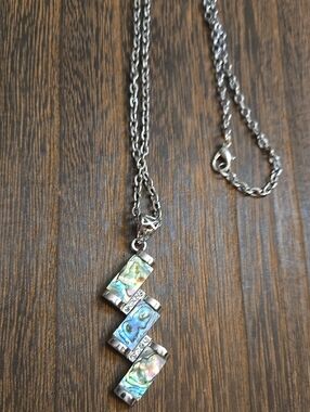 Abalone Inlay Silver Pendant Necklace - Multicolor